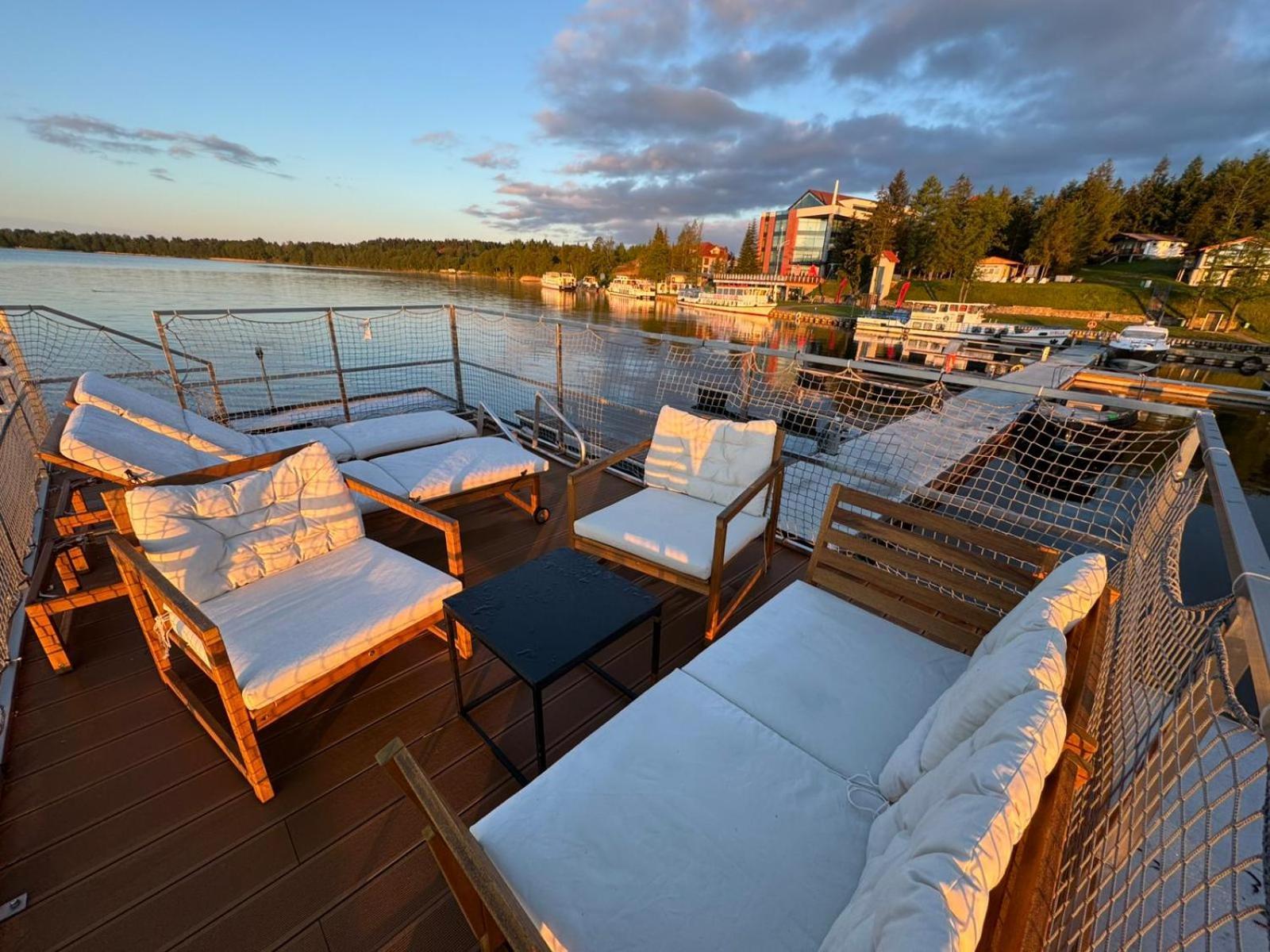 Domek Na Wodzie - Houseboat -Sauna, Taras Na Dachu, Dwie Sypialnie Mikołajki Eksteriør billede